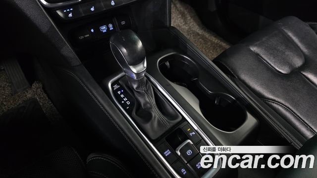 Hyundai Santa Fe 2018 thumb 10