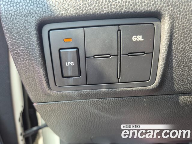 Kia Morning 2014 thumb 12