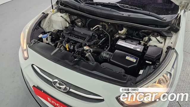 Hyundai Accent 2016 thumb 6