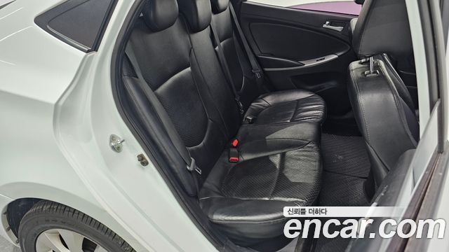 Hyundai Accent 2016 thumb 12
