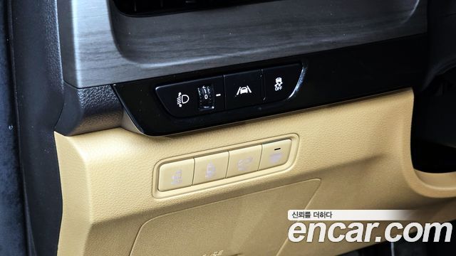 Kia Carnival 2021 thumb 12