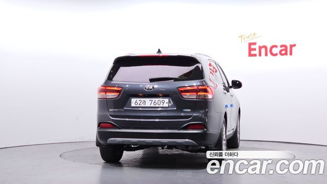 Kia Sorento 2015 thumb 5