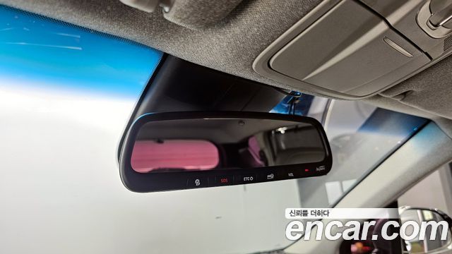 Hyundai Santa Fe 2018 thumb 12
