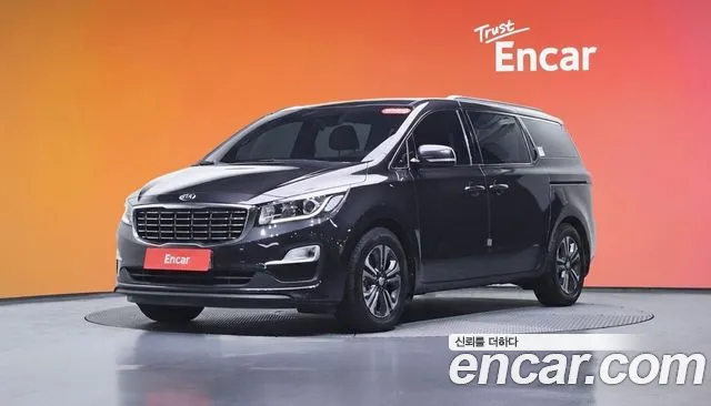 Kia Carnival 2021 thumb 2