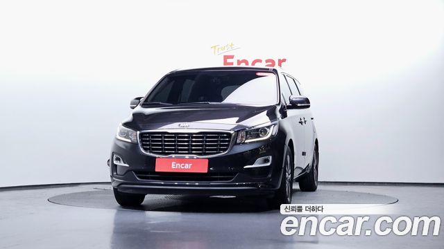 Kia Carnival 2021 thumb 4