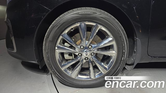 Kia Carnival 2019 thumb 5