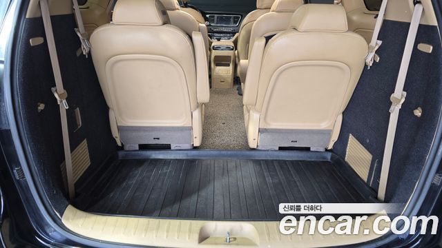 Kia Carnival 2019 thumb 12