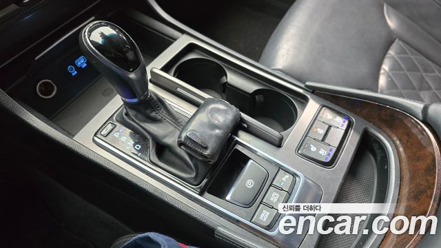 Hyundai Aslan 2015 thumb 10