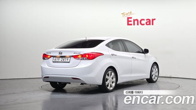 Hyundai Avante 2011 thumb 3