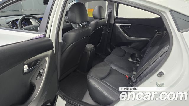 Hyundai Avante 2011 thumb 11