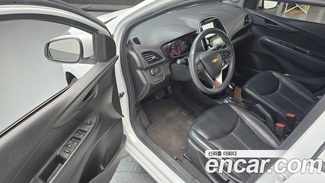 Chevrolet Spark 2017 thumb 11