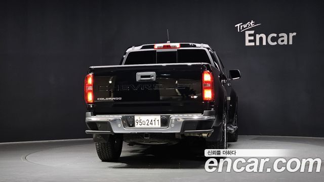 Chevrolet Colorado 2022 thumb 5
