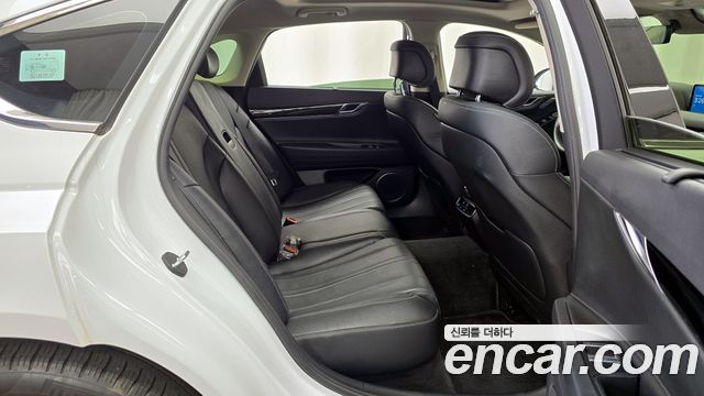 Genesis G80 2021 thumb 12