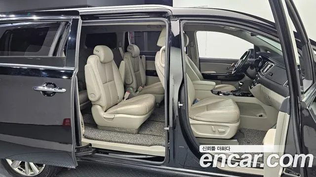 Kia Carnival 2020 thumb 10