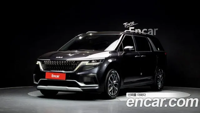 Kia Carnival 2021 thumb 2