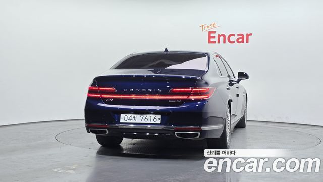 Genesis G90 2018 thumb 5