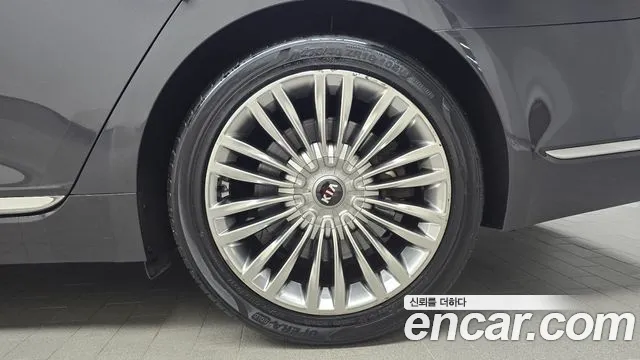 Kia K9 2019 thumb 6