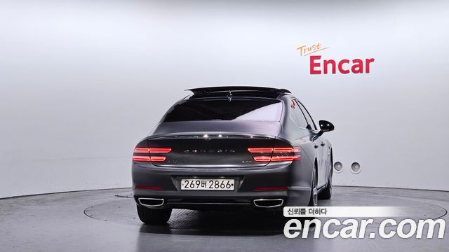 Genesis G80 2022 thumb 5