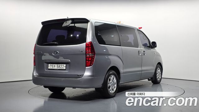 Hyundai Starex 2012 thumb 3