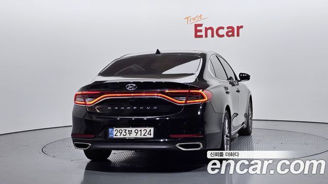 Hyundai Grandeur 2017 thumb 5
