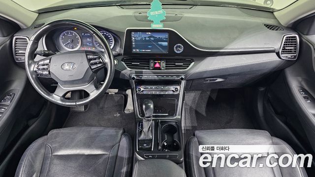Hyundai Grandeur 2017 thumb 8