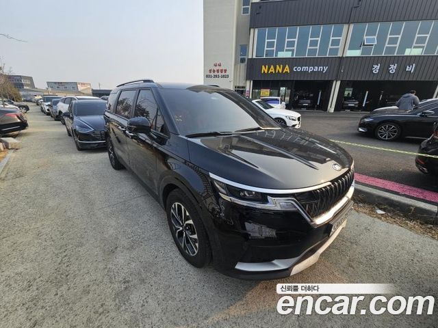 Kia Carnival 2021 thumb 4