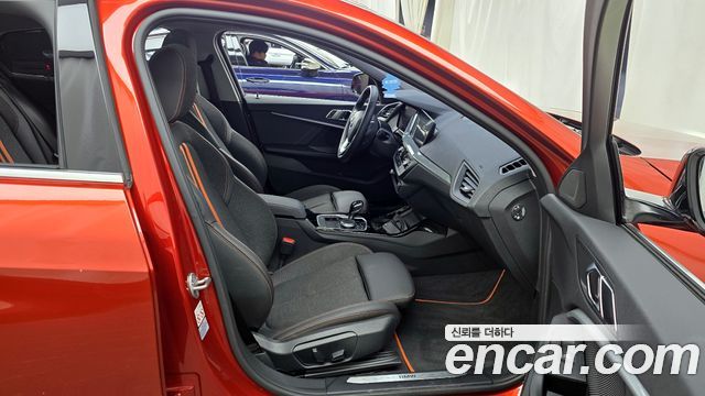 BMW 1 серии 2021 thumb 10