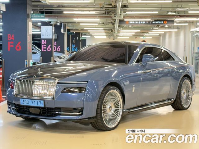 Rolls-Royce Spectre 2024 thumb 12