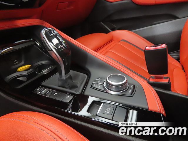 BMW X2 2021 thumb 2