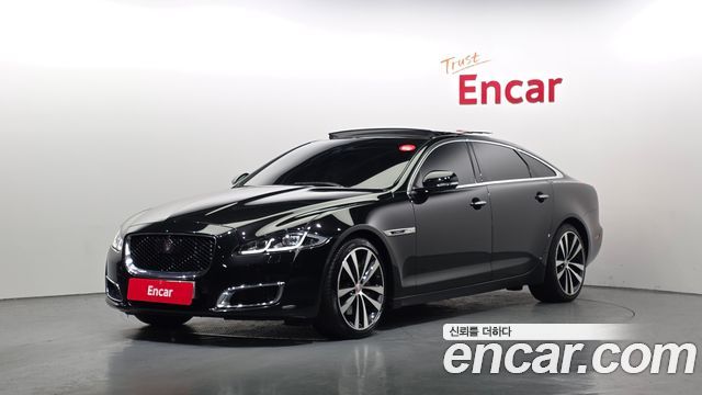 Jaguar XJ 2019 thumb 3