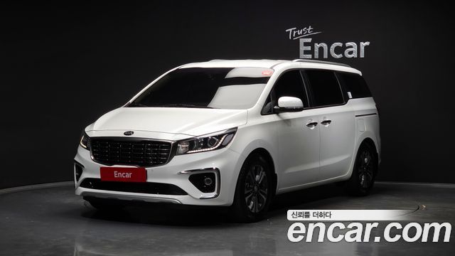 Kia Carnival 2019 thumb 2