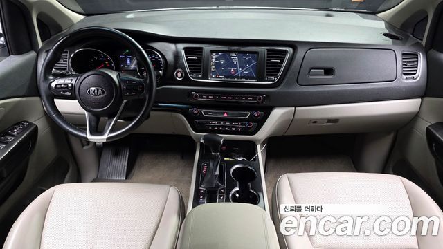 Kia Carnival 2019 thumb 7