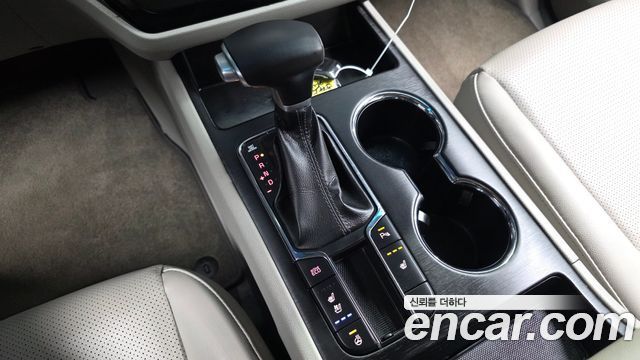 Kia Carnival 2019 thumb 9