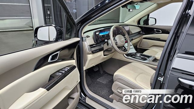 Kia Carnival 2022 thumb 11