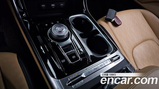 Kia Carnival 2021 thumb 10