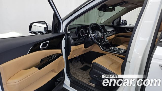 Kia Carnival 2021 thumb 11