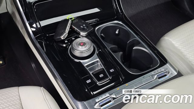 Kia Carnival 2021 thumb 9