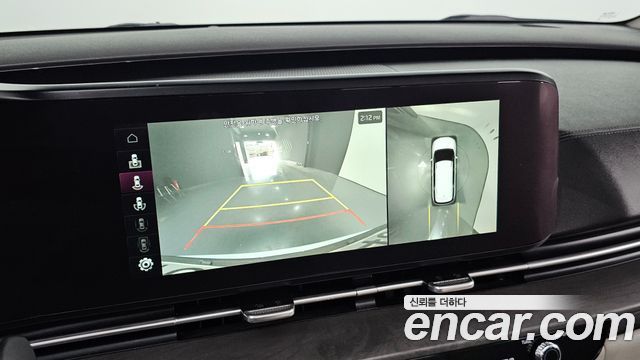 Kia Carnival 2021 thumb 11