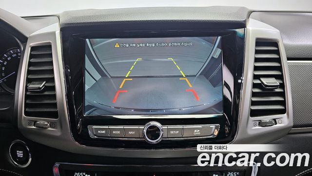 SsangYong Rexton 2019 thumb 8