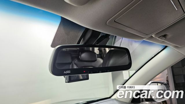 SsangYong Rexton 2019 thumb 4
