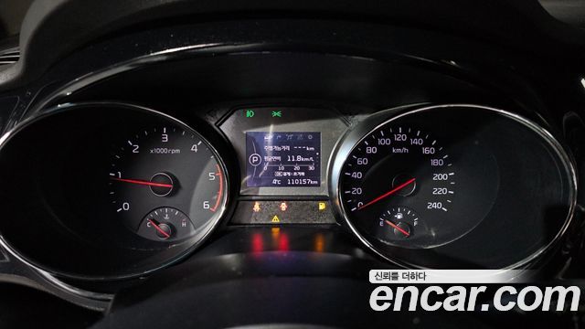 Kia Carnival 2016 thumb 8