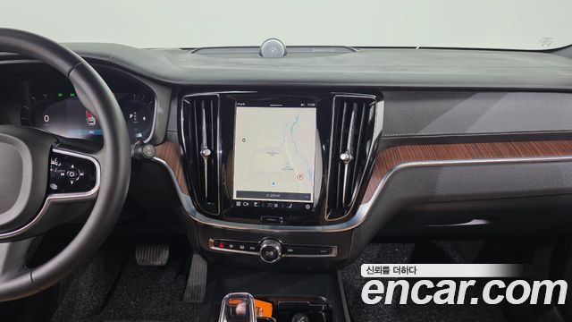 Volvo V60 2023 thumb 12