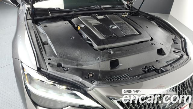 Lexus LS 2022 thumb 4