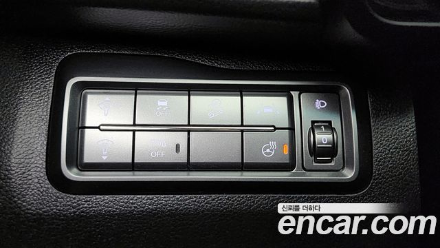 SsangYong Tivoli 2022 thumb 4