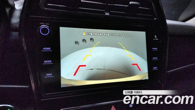 SsangYong Tivoli 2022 thumb 11