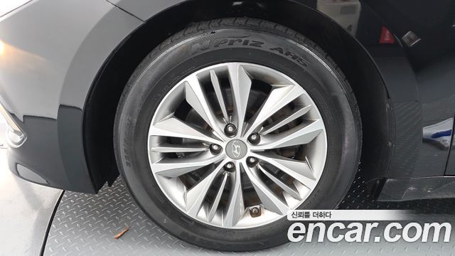 Hyundai Grandeur 2016 thumb 6