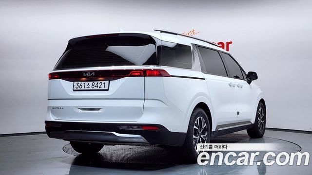 Kia Carnival 2022 thumb 2