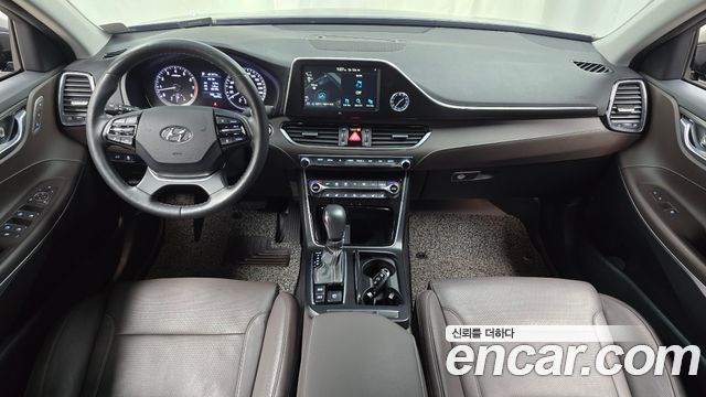 Hyundai Grandeur 2017 thumb 8