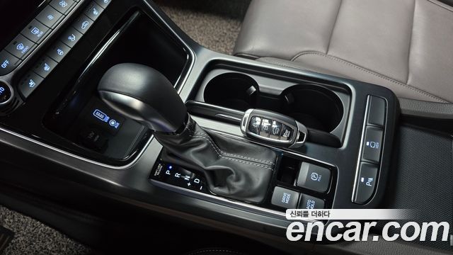 Hyundai Grandeur 2017 thumb 10