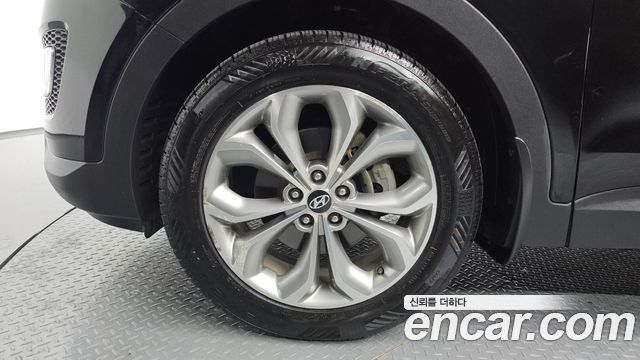 Hyundai Santa Fe 2012 thumb 6